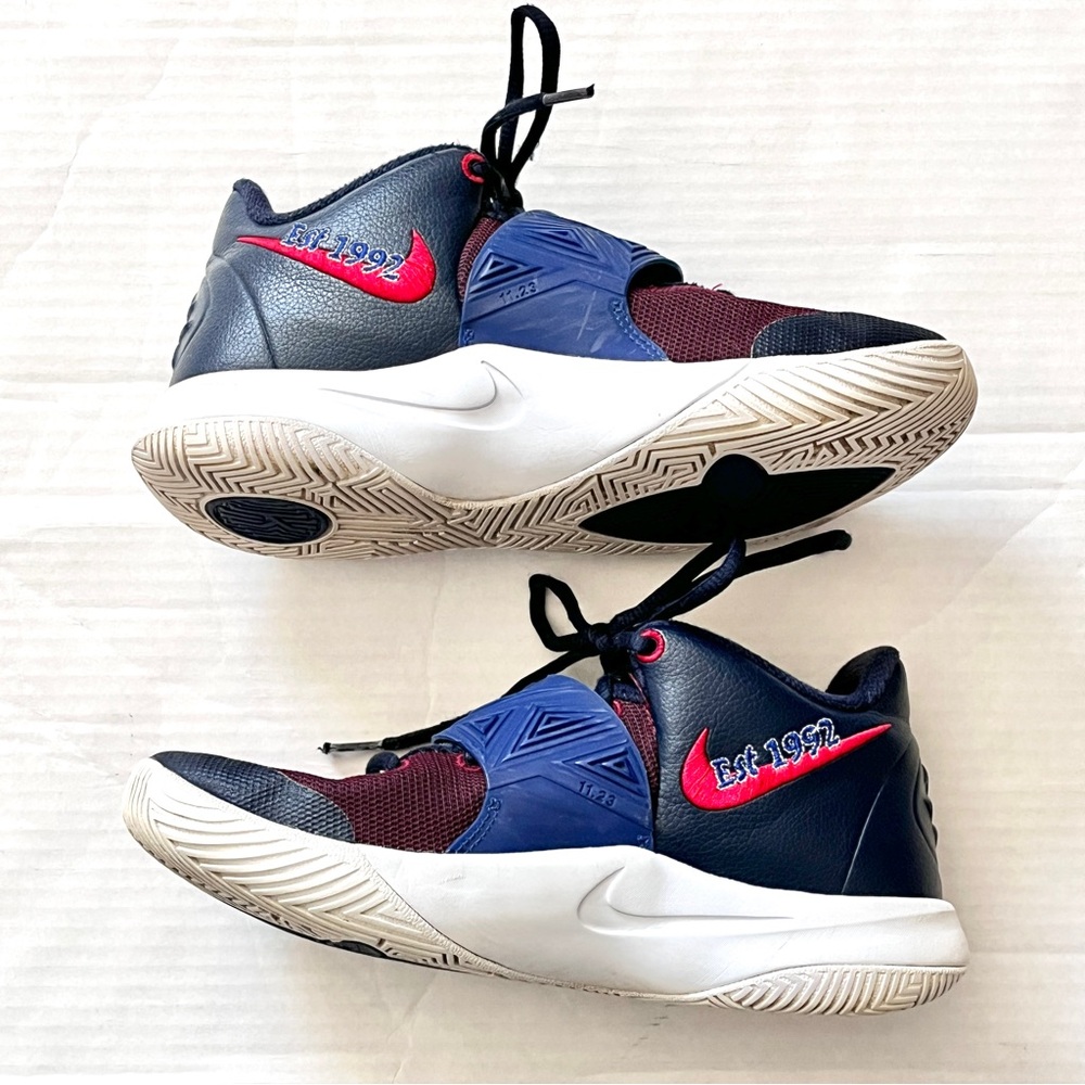 Nike Kyrie Irving Basketball Shoes